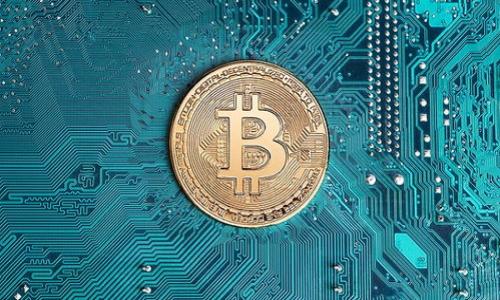   如何在欧易上使用冷链钱包保护您的数字资产 / 

 guanjianci 冷链钱包, 欧易, 数字资产保护, 加密货币安全 /guanjianci 

什么是冷链钱包？
冷链钱包，顾名思义，是一种不与互联网连接的加密货币存储方式。它的主要功能是为用户提供高水平的安全保障，保护用户的数字资产免受网络攻击、黑客入侵或其他安全隐患。与热钱包不同，冷链钱包并不会实时在线，因此它更不容易受到网络攻击。这使得冷链钱包成为那些持有大量加密资产的用户的首选。

冷链钱包的类型多种多样，包括硬件钱包、纸钱包和其他形式的物理存储设备。硬件钱包是一种专用的硬件设备，通常具有屏幕和按钮，用户可以通过插入电脑或手机来管理自己的数字资产。纸钱包则是将私钥和地址打印在纸上。这种方法的安全性在于，纸钱包不容易被黑客攻击，但需小心保存，不然可能因为意外损毁而造成资产损失。

为什么选择在欧易上使用冷链钱包？
欧易作为一个知名的加密货币交易平台，为用户提供了丰富的交易选项，并在安全性上也做了大量的投入。对于希望最大限度保障其数字资产安全的用户来说，选择在欧易上结合使用冷链钱包是一个理想的选择。

首先，欧易具有用户友好的界面和便捷的交易系统。用户可以轻松了解市场动态，并迅速进行交易。这种便利性与冷链钱包的安全特性完美结合，形成了一种先进的数字资产管理方式。

其次，欧易的平台安全性得到了行业内的广泛认可。通过数据加密和多重身份验证，欧易已经为用户提供了良好的资产保护层。然而，任何在线平台都存在一定的风险，冷链钱包能为这部分风险提供额外的保护。用户可以将大部分资产存储在冷链钱包中，仅在需要交易时将一部分资金转入热钱包中进行操作。

冷链钱包的优缺点是什么？
与许多技术一样，冷链钱包也有其优缺点。首先，优点显而易见：安全性高、风险小。由于冷链钱包不与网络连接，其黑客入侵的机会大大降低。此外，冷链钱包也能够抵御许多网络攻击和病毒的威胁，依靠其离线存储的特性，用户可以放心地将资产存储在其中。

但冷链钱包的劣势也不容忽视。最明显的问题是使用不便。与热钱包相比，冷链钱包需要手动操作，转移资产的过程相对繁琐。此外，如果用户不小心丢失了冷链钱包或忘记了私钥，他们可能会永久失去资产。因此，使用冷链钱包的用户需要具备一定的技术背景和管理能力，以确保其资产安全。

如何在欧易上设置冷链钱包？
设置冷链钱包的过程并不复杂，但需要遵循一定的步骤，从而确保安全和正确性。首先，您需要选择一种冷链钱包，市面上流行的硬件钱包如Ledger、Trezor等都很不错。确认您的钱包制造商提供的安全性和可信度。购买后，按照厂商的说明书进行设置。

设置完成后，用户可以将数字资产从欧易的账户转移到冷链钱包中。登录欧易账户，选择“提取”选项，然后输入冷链钱包的地址和提取金额。需要注意的是，确保输入地址的准确性，因为任何错误都可能导致资产的丢失。

一旦资产成功转移，建议用户对冷链钱包进行适当的安全备份，如打印出纸钱包或保留安全助记词，以便在需要时快速恢复钱包。定期核查冷链钱包中存储的资产状态，以确保没有安全隐患。

如何保障冷链钱包的安全性？
保护冷链钱包的安全需要用户在多个方面进行注意。首先，确保购买来自官方渠道的硬件钱包，避免二手或可疑来源的设备。其次，进行安全备份，确保您的私钥、助记词和恢复种子存储在安全的地方。可以考虑将这些信息写在纸上并存放在安全的地点。

此外，用户还要定期更新其冷链钱包的固件，确保其运行最新的安全版本，以弥补可能存在的漏洞。同时，对于硬件钱包，建议避免在公共场所进行交易和操作，因为潜在的网络攻击和窥视可能导致资产泄露。

最后，建议不定期核查冷链钱包的状态，保证资产的安全性和可访问性。通过这样的一系列措施，用户可以在使用冷链钱包的过程中大大提升资产保障的安全性。

如何与欧易账户互动？
在使用冷链钱包的同时，用户也可以灵活地与欧易账户进行互动。在需要进行交易时，用户只需将所需的资金从冷链钱包转入热钱包，然后在欧易上进行交易。操作完成后，可以将未使用的资产再度转回冷链钱包中，保持资产的安全性。

注意，进行寒热钱包之间的资产转移时，所有交易都需要确认资金地址的正确性，以防转移错误。此外，若在欧易上交易时发现异常或与他人进行交易时需小心，以保护自己的资产安全。

结论
冷链钱包在数字资产安全保护方面的确具有重要的作用，尤其是在现在这个网络环境越来越复杂的时代。通过在欧易上使用冷链钱包，用户能够极大程度上保护他们的加密货币资产免遭风险。

当然，选择冷链钱包需要用户具备一定的技术知识，并能承担相应的管理责任。通过合理使用冷链钱包与热钱包，用户可以在享受加密货币便利的同时也能维护其资产的安全性。通过对冷链钱包的深刻理解和正确使用，您将能够在数字资产的世界中游刃有余。

常见问题

1. **冷链钱包跟热钱包的区别是什么？**
   - 冷链钱包存储离线，通常是硬件或纸钱包，安全性高，但不易使用；而热钱包是持续在线的，使用方便但易受攻击。

2. **在欧易交易时如何管理冷链和热钱包的资产？**
   - 建议平衡存储和交易资金，保持大部分资产在冷链钱包，确保在进行交易时按需提取。

3. **如何选择适合自己的冷链钱包品牌？**
   - 选择冷链钱包时应考虑品牌的安全性、用户评价、功能以及更新维护方面的信息。

4. **是否可以将冷链钱包和热钱包结合使用？**
   - 完全可以，合理利用两者传统的优势，为数字资产管理提供更全面的保护。

5. **冷链钱包对初学者是否容易上手？**
   - 可能会有些困难，尤其在资产转移和安全备份方面，但随着经验的积累，使用将逐渐变得简单。
